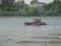 Kleine Yacht abgebrannt Koeln Hoehe Zoobruecke Rheinpark P014